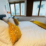 Beautiful One Bedroom W Balcony&Parking-Bel135